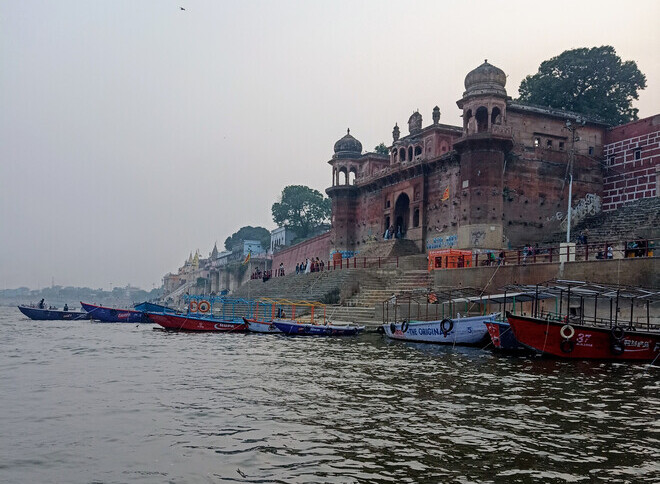 Варанаси: тысячи храмов вечного города