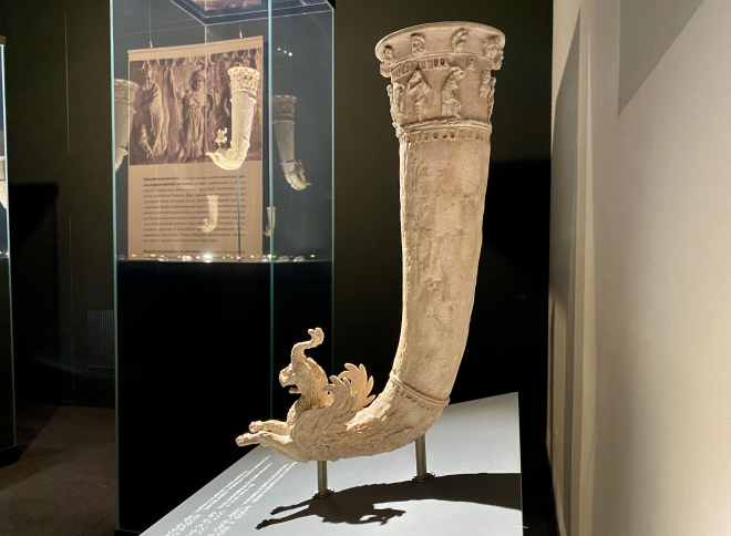 Нисийский ритон – новый тактильный экспонат Музея Востока