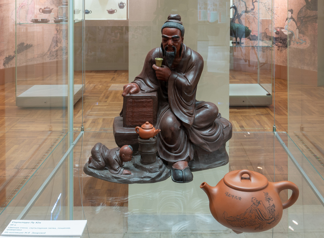 Выставка «Магия пурпурной глины: Исинская керамика цзыша» продлевается